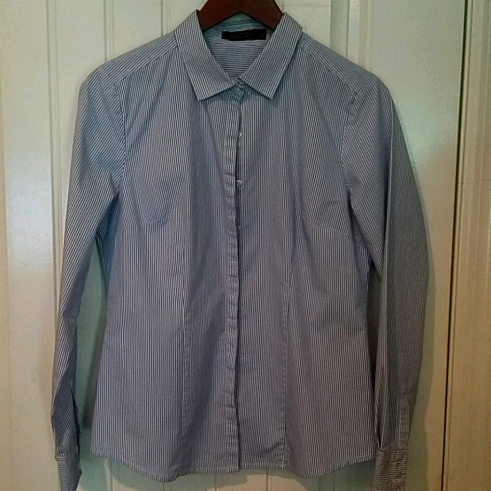 The Limited Essential Shirt